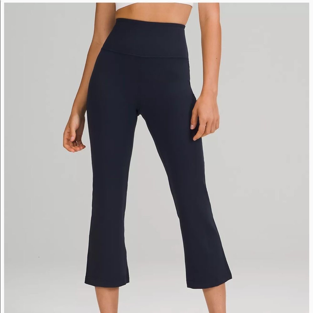 🍋Lululemon Maroon Groove Capri Leggings 6